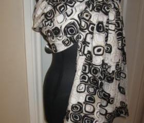 UCHI Abstract Linen Ring Sling